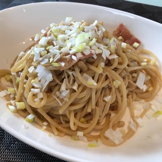 エノキとベーコンの和風パスタ（バター醤油）